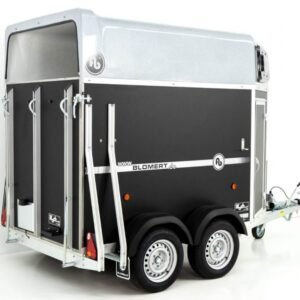 Pferdeanhänger Blomert ISI Blitz Holz|Sattelkammer